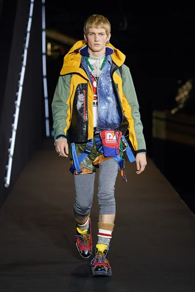 Look 4